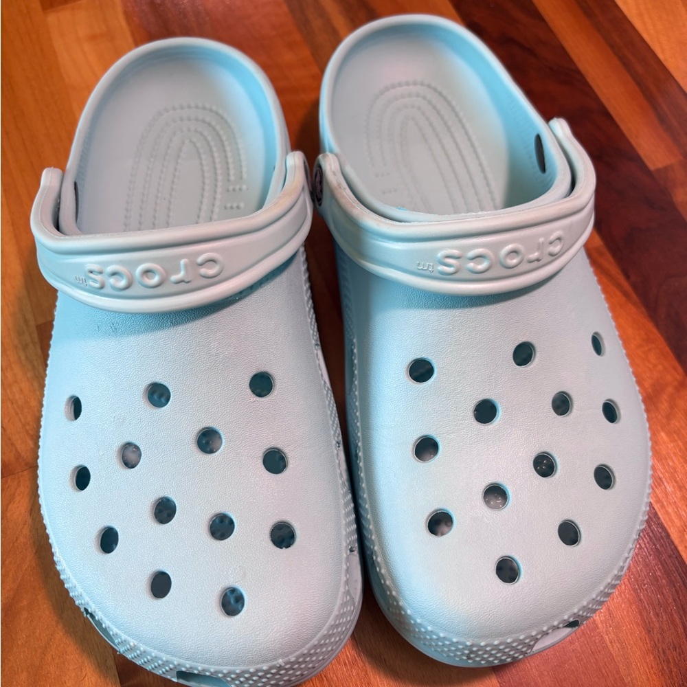 Crocs Women’s Classic Clog - Light Blue